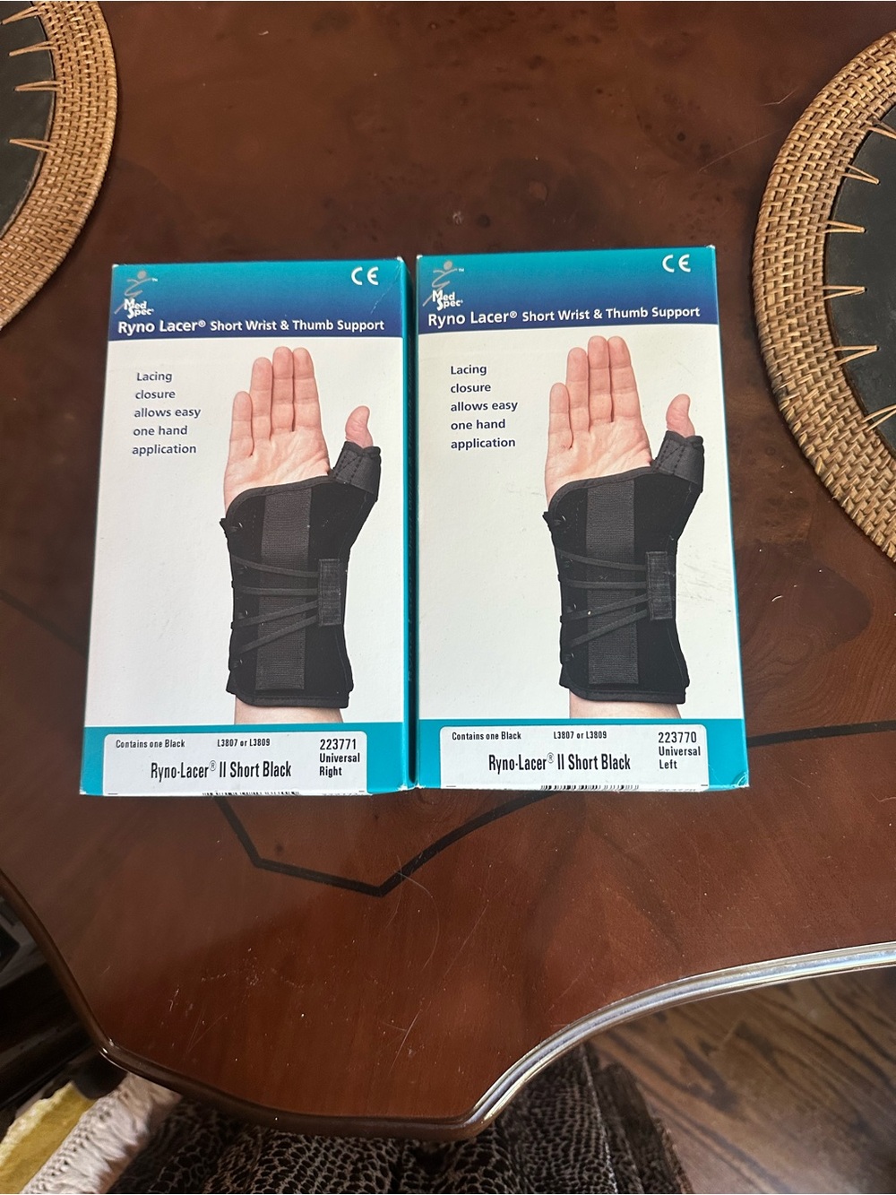 Universal Black Ryno-Lacer Short Wrist & Thumb Support  (Left & Right)